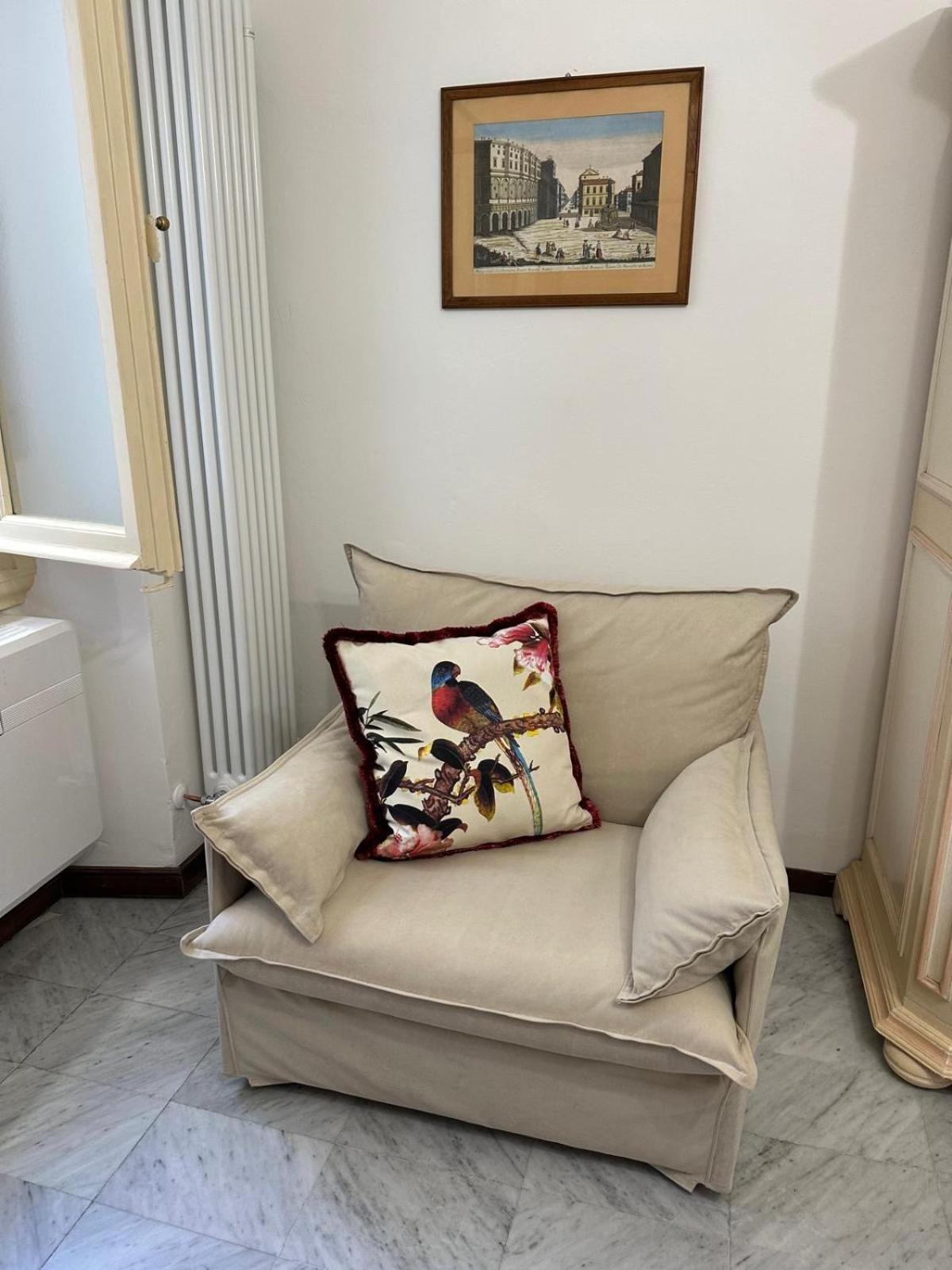 Elegant In A Historic Building, Just A Few Steps From The Duomo Appartamento